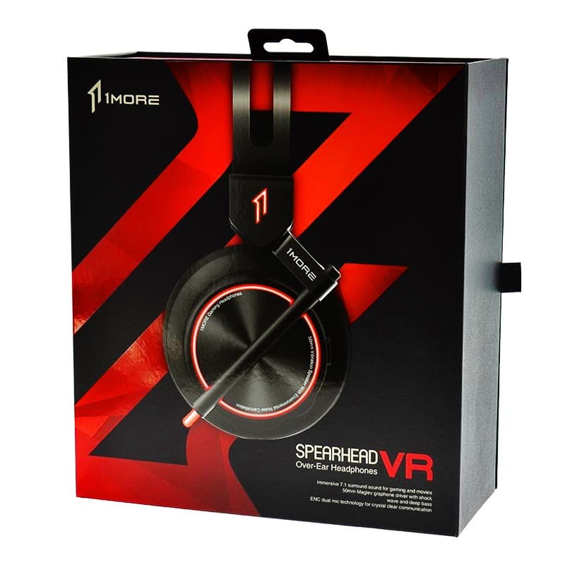 Casque gaming 1More Spearhead VR H1005 7.1 avec arceau noir, grands coussinets circum-auraux, micro perche et accents rouges lumineux sur l’oreillette