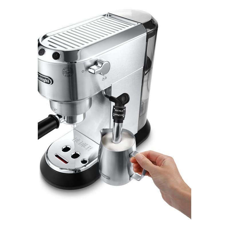DeLonghi EC 685.M Cafetera Espresso de acero inoxidable, diseño compacto con vaporizador de leche y depósito de agua transparente en la parte trasera