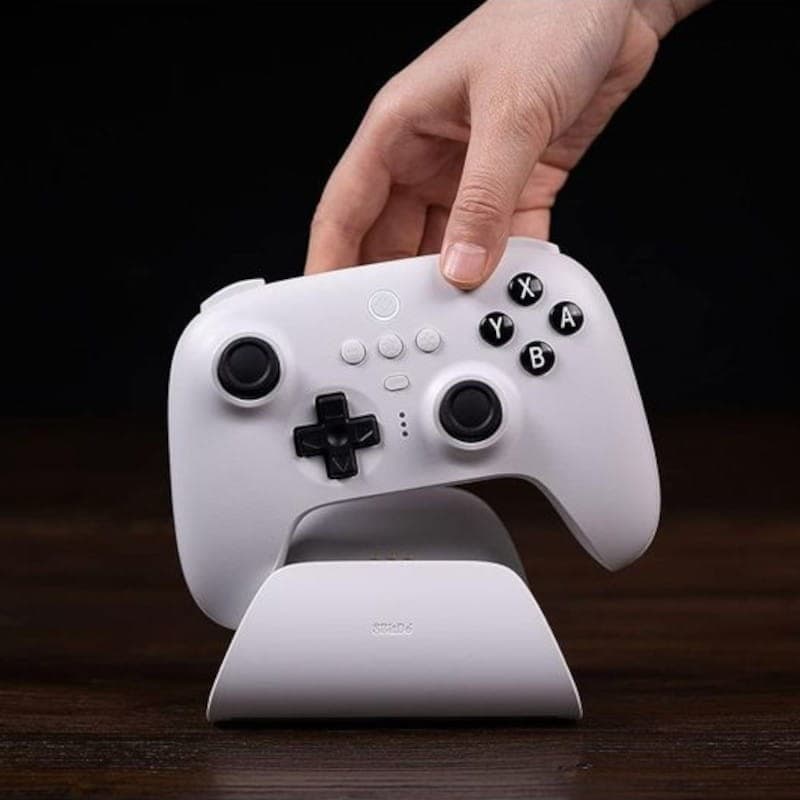 Adaptable Gamepad 8BitDo Ultimate Bluetooth 5.0 con base de carga Blanco - Mando Nintendo Switch/PC