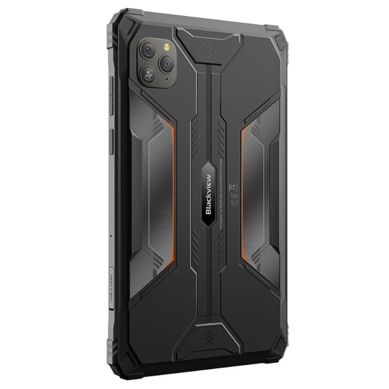 Smartphone robusto negro con carcasa reforzada, detalles naranjas, triple cámara trasera y bordes antideslizantes; diseño resistente para uso exigente