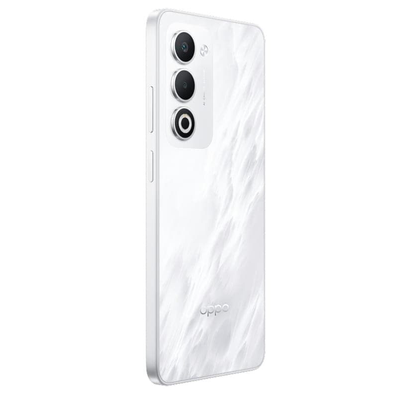 Oppo A5 4G branco com traseira texturizada perolada, módulo de câmera tripla destacado e bordas retas elegantes; design fino e moderno