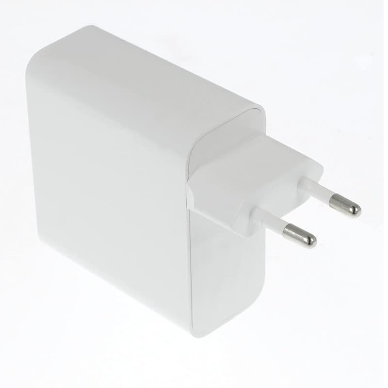 Carregador Xiaomi 45W Turbo Charging Power Adapter (Type-A) Branco - vista a 45 graus