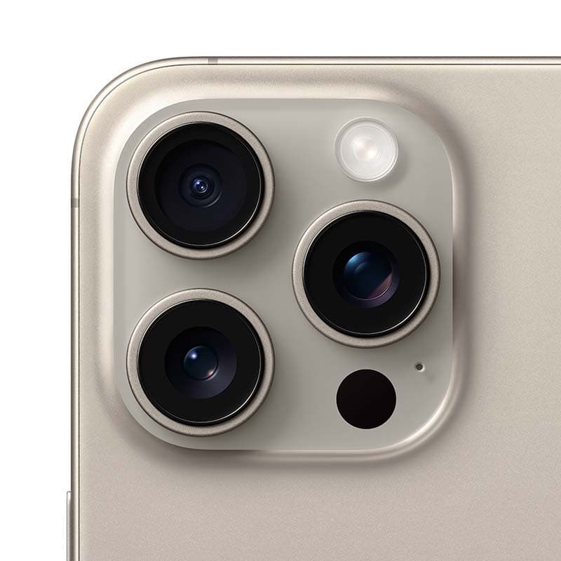 iPhone 15 Pro Max 5G 256GB Titânio Natural Renovado – módulo de câmera tripla com lentes grandes, flash True Tone e acabamento premium em titânio.