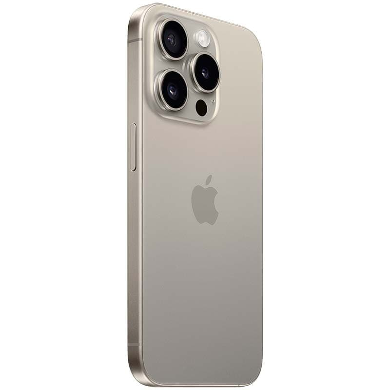 Traseira do iPhone 15 Pro 5G em titânio natural, três câmeras grandes com flash, moldura metálica e acabamento fosco; versão 128GB renovada, bom estado.