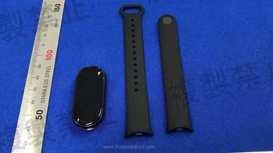 Xiaomi Mi Smart Band 8 parte frontal y correa