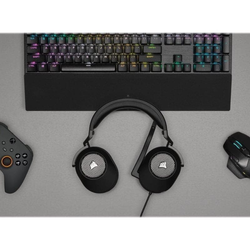 Corsair HS65 SURROUND Carbono - Auriculares Gaming imagen con teclado gaming
