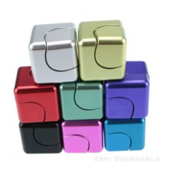 Anti-Stress Cube Spinner - Item2