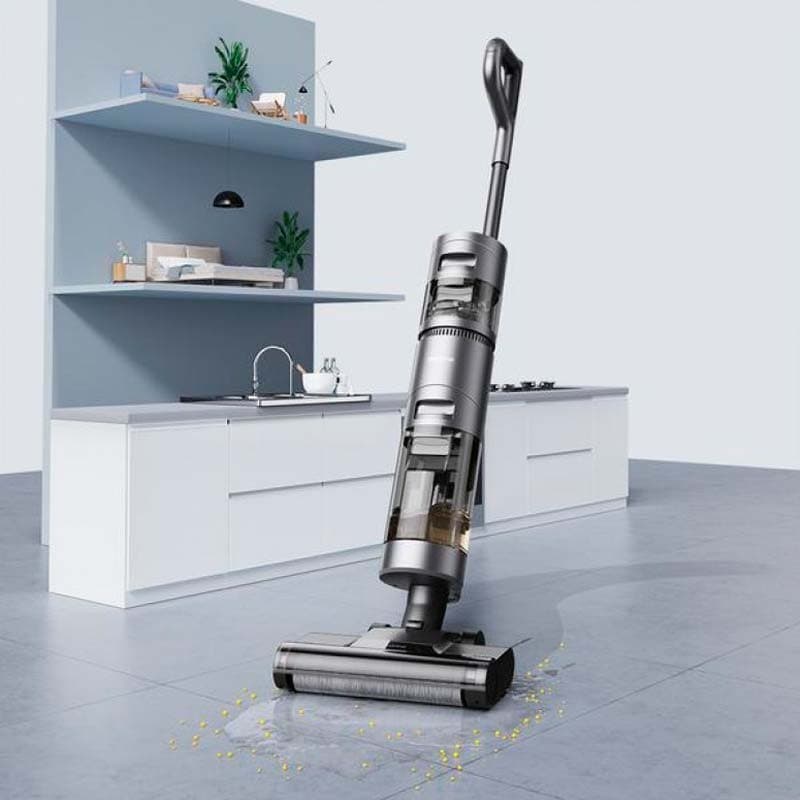 Dreame H11 Max Aspirador Sem Fio e Sem Saco, cinza, corpo vertical com reservatório transparente, rolo largo limpando piso molhado com detritos na cozinha