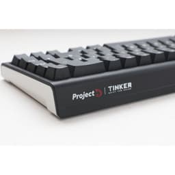 Detalhe das teclas Keycaps PBT do Teclado Ducky Tinker65 RGB MX-Brown com Switches Azuis