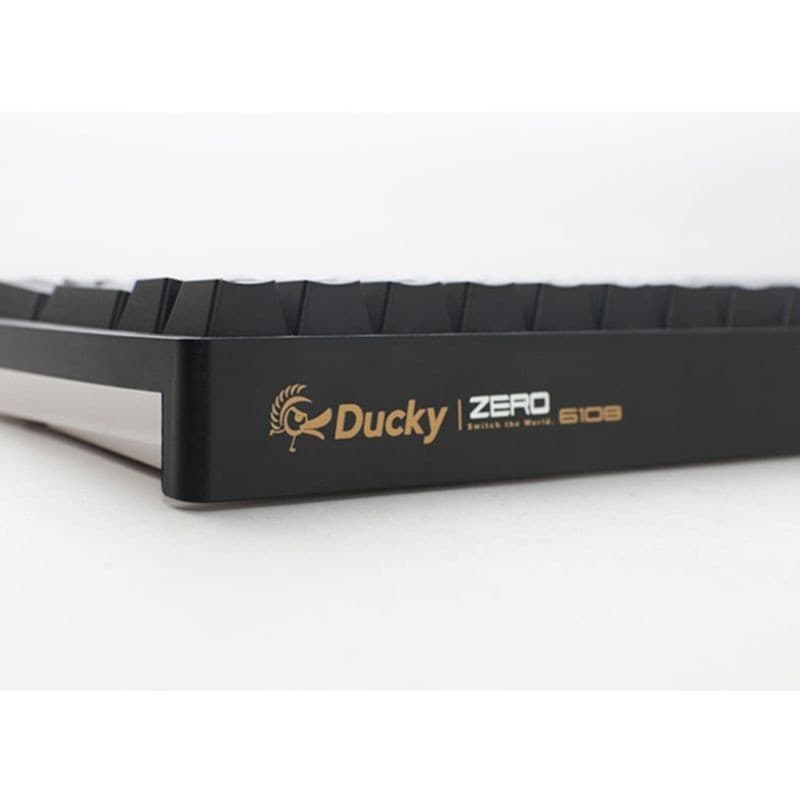 Detalhe do Teclado Ducky Zero 6108 MX2A-Brown Vermelho
