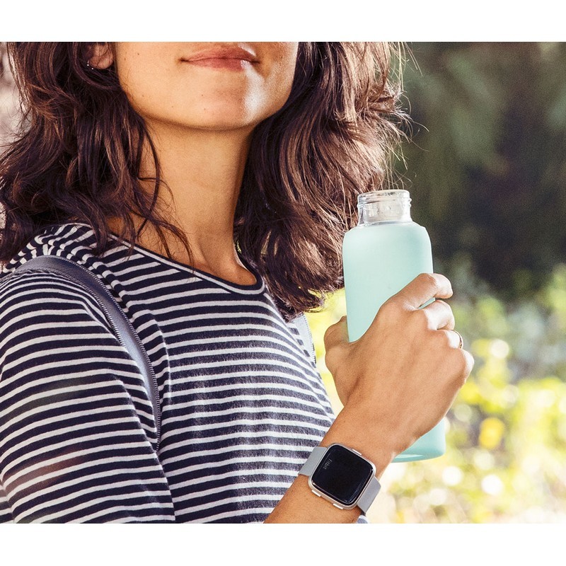 fitbit versa smartwatch aluminium