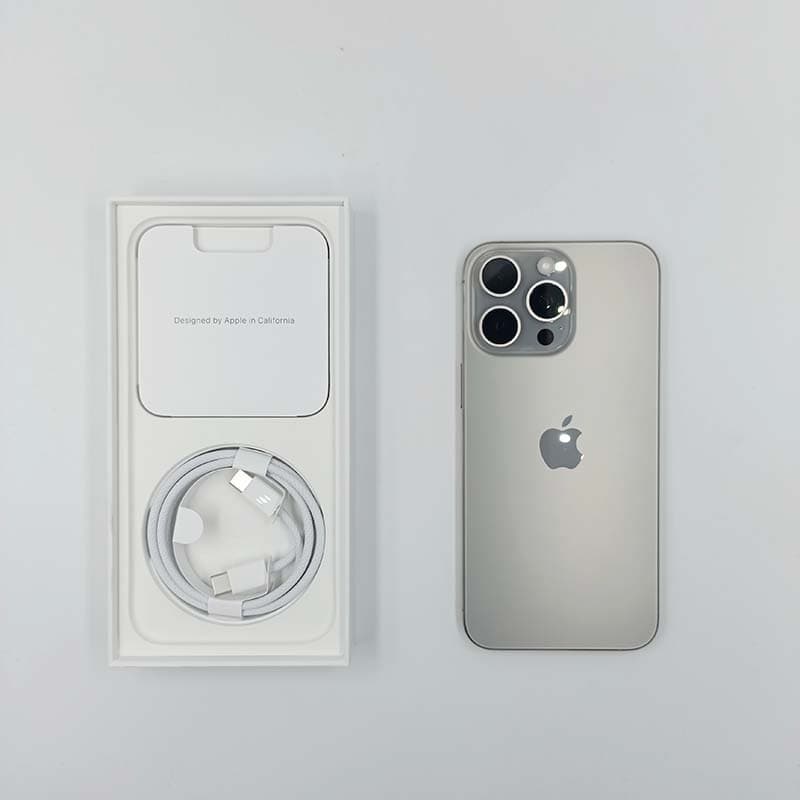 Conteúdo de foto real do Apple iPhone 15 Pro Max 5G 256GB Renewed Natural Titanium - Condição Premium