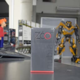 Emballage du Nubia Z60 Ultra 12 Go/256 Go Noir