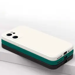 Capa Oneplus Nord CE 6 5G Square Liquid Premium Preto com design quadrado, bordas reforçadas e acabamento liso fosco. Recortes precisos para portas e câmera.