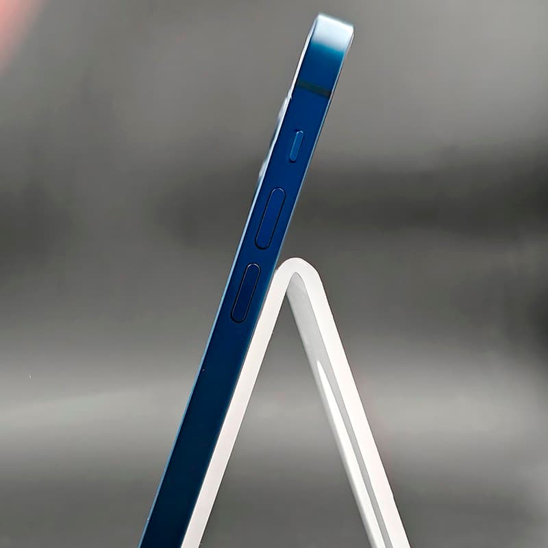 iPhone 12 128GB Bleu Reconditionné - État Correct - Photo Réelle - côté droit