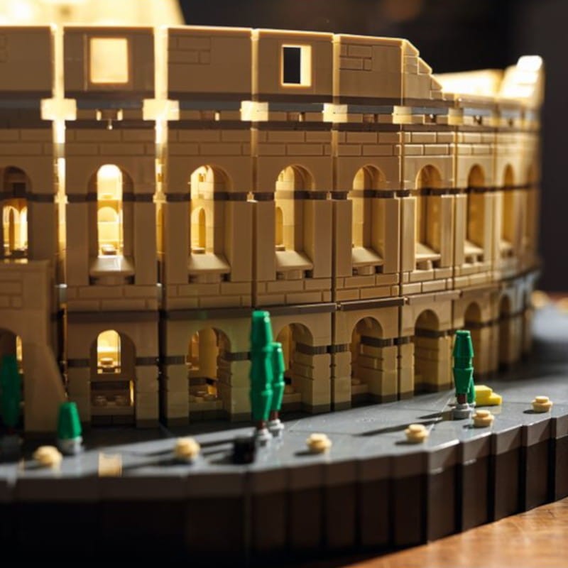 LEGO Creator Coliseo 10276 - Ítem8