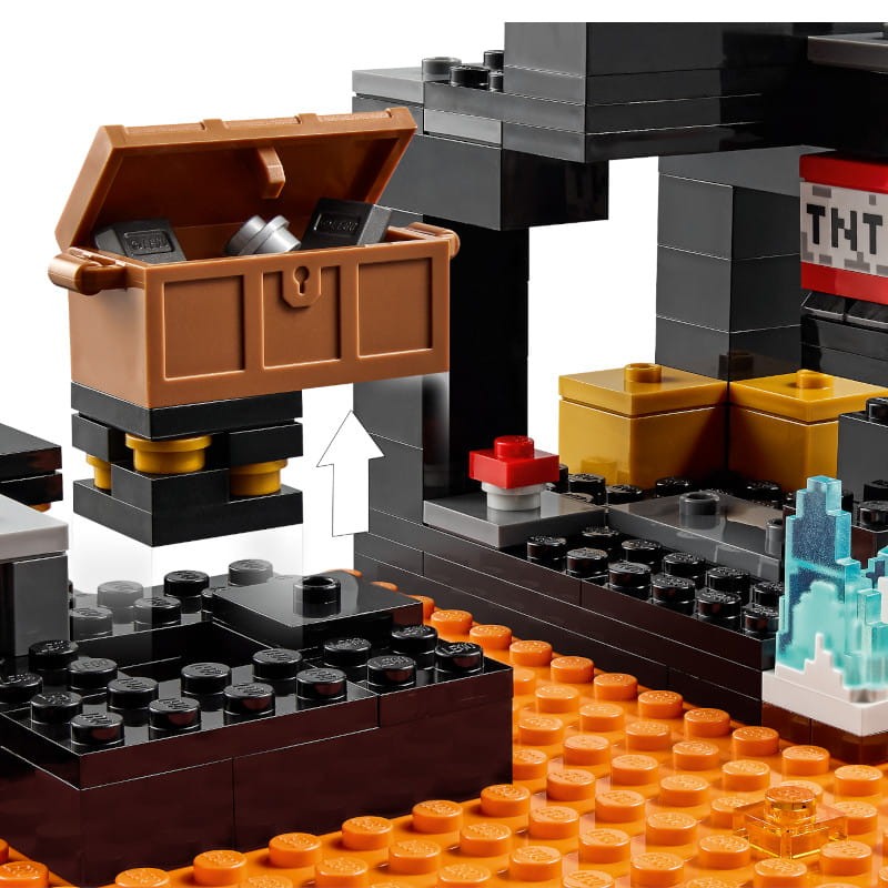 LEGO Minecraft El Bastión de Nether 21185 - Ítem2