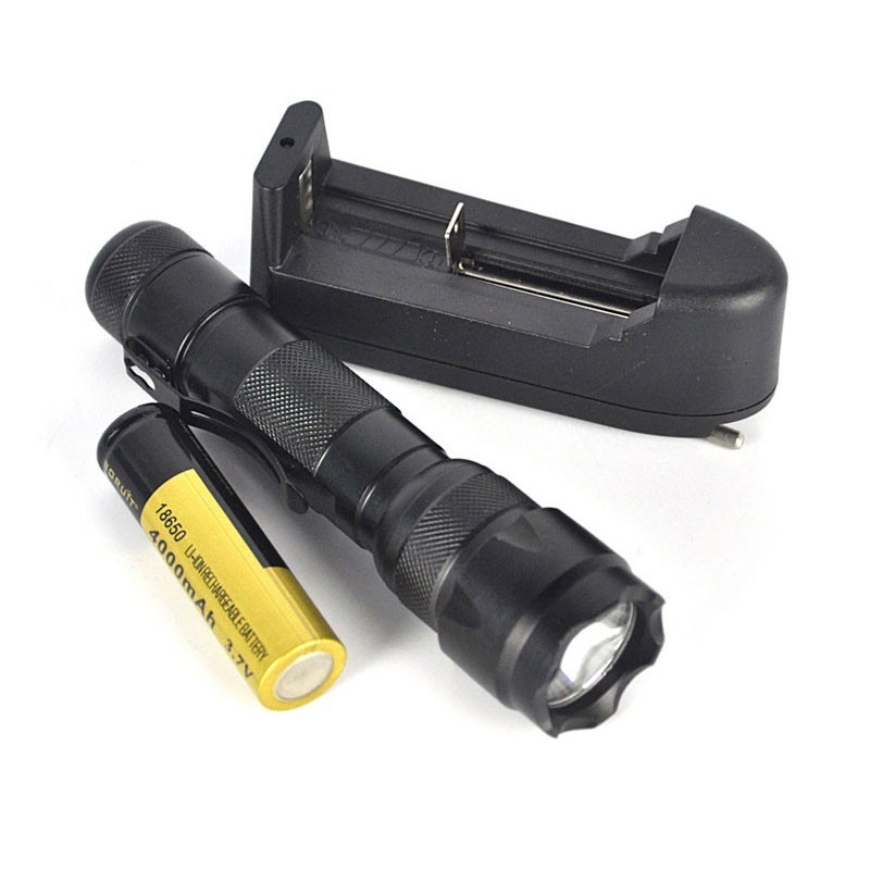 Lanterna RJ-0502 com Luz LED CREE XM-L T6