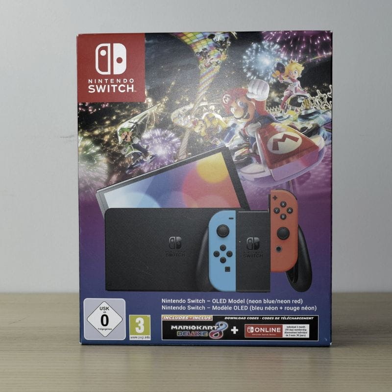 Nintendo Switch OLED a elegir + juego Mario Kart 8 Deluxe