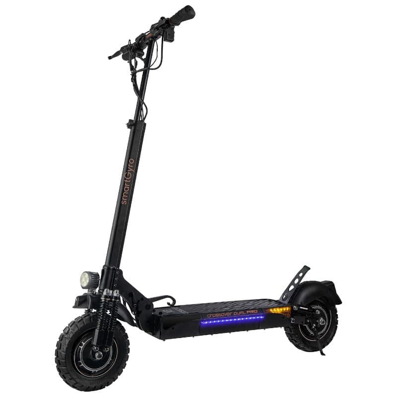 Trotinete elétrica robusta em preto, pneus todo-terreno, dupla suspensão, farol frontal LED, deck largo com luzes laterais, guiador com manetes e display