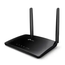 Routeur TP-Link Archer MR400 4G, boîtier noir brillant, deux antennes externes verticales, voyants LED en façade, design compact double bande Wi-Fi
