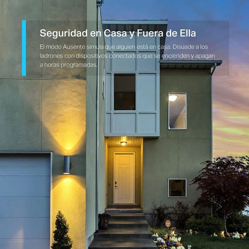 Enchufe inteligente blanco compacto con clavija Schuko, acabado mate, botón lateral con LED azul y logo “tapo”; diseño cilíndrico robusto de 3680 W. - Ítem4