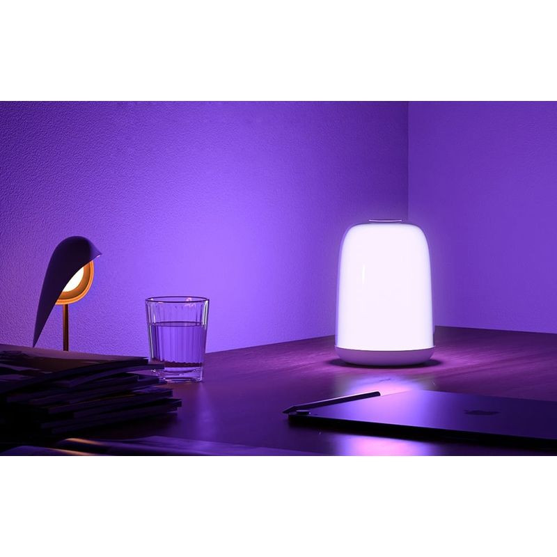 Lámpara Meross MSL430J: diseño cilíndrico blanco, difusor suave con luz cálida regulable RGB hasta 6500K, acabado minimalista y base redondeada. - Ítem3