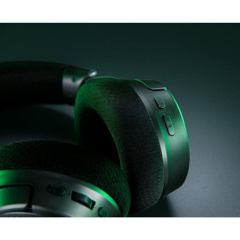 RAZER Kraken V4 - Auriculares Gaming: diadema acolchada negra, orejeras grandes con espuma, micrófono flexible desmontable y detalles RGB en los laterales.