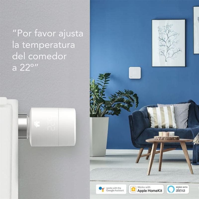 Tado Pack x4 Tête thermostatique intelligente blanche, affichage LED discret, montage sur radiateur, compatible Apple HomeKit, Google Assistant et Alexa.