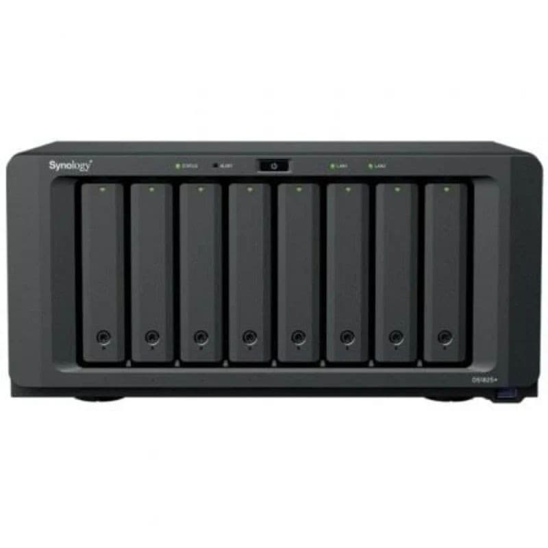 NAS Synology DS1825+ com 8 baias frontais hot‑swap, LEDs de status, botão de energia central e chassi preto robusto para armazenamento em rede.