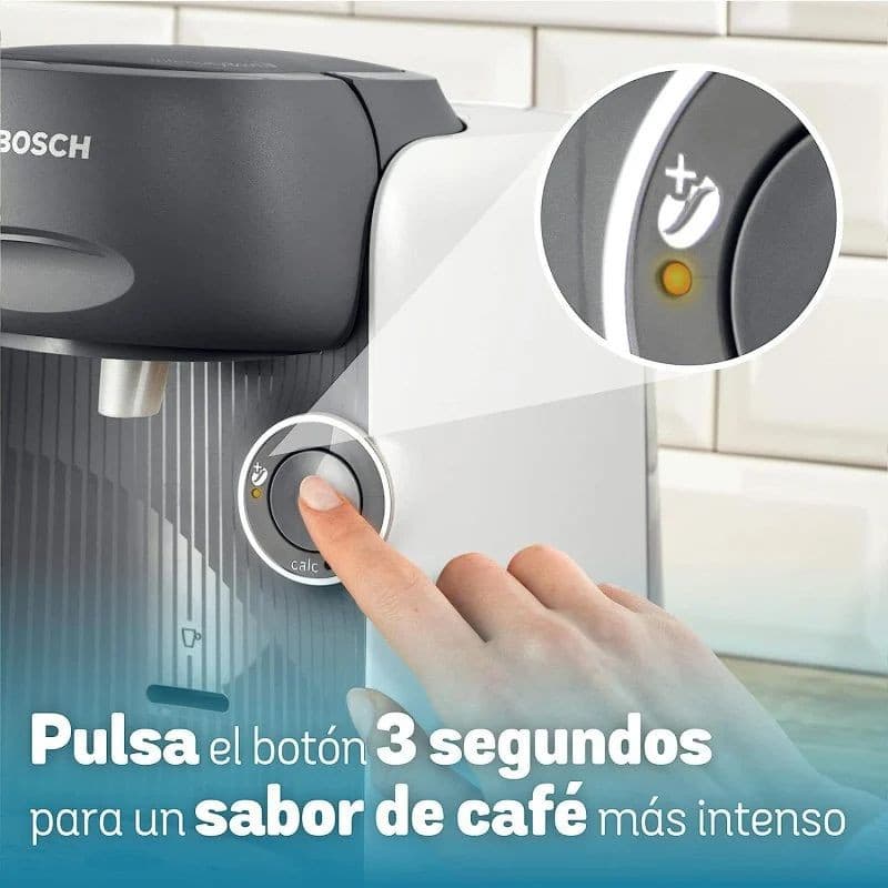 Bosch Tassimo Finesse TAS16B4 blanca con botón Calc y función de intensidad; panel frontal con botón iluminado y detalle de pulsación 3 segundos