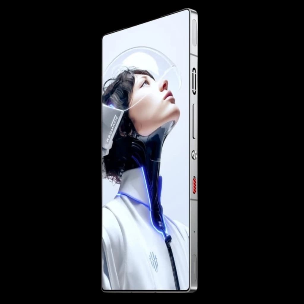 Nubia Redmagic 11 Pro 5G argent transparent Subzero, écran bord à bord, tranche argentée avec boutons latéraux et accents rouges, design futuriste gaming