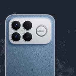 Xiaomi Poco F8 Ultra 5G en Blue Denim con tapa trasera textura vaquera, módulo rectangular claro, triple cámara grande y flash circular con anillo plateado