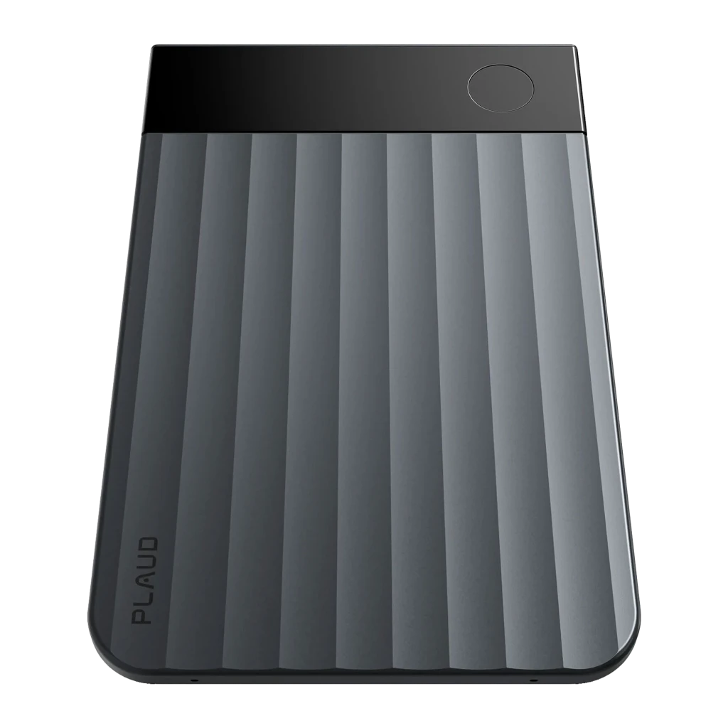 Grabadora de voz Plaud Note Pro 64GB con carcasa gris estriada, panel superior negro con logo Plaud, botón circular discreto y puerto USB-C para conexión - Ítem2