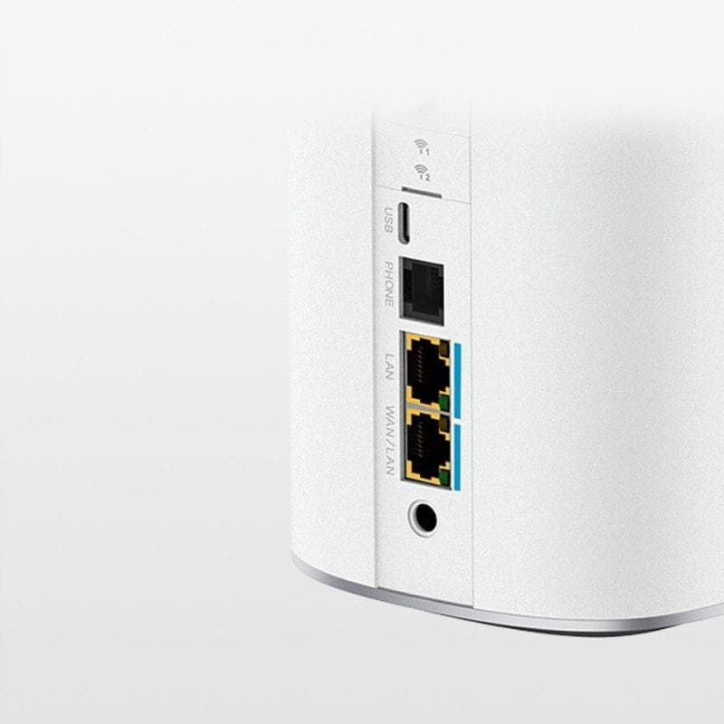 ZTE G5 Ultra 5G Router branco com portas LAN e WAN/LAN, USB e PHONE visíveis; design compacto com cantos arredondados e acabamento fosco.