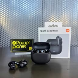 Xiaomi Redmi Buds 8 Lite Negro con estuche mate compacto, tapa abatible y auriculares in ear brillantes; diseño minimalista y moderno en color negro