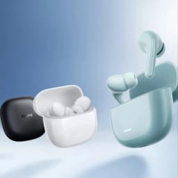 Xiaomi Redmi Buds 8 Lite Blanco con estuche compacto y acabado brillante; diseño in ear, varillas cortas y luz LED frontal. También en negro y verde menta.