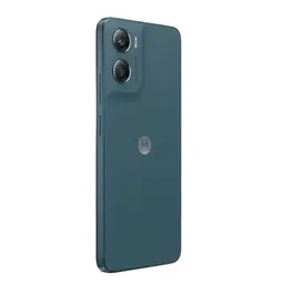 Motorola Moto g06 4GB/256GB Azul con acabado mate, doble cámara trasera en módulo elevado y logo central; bordes curvos y diseño delgado en tono azul