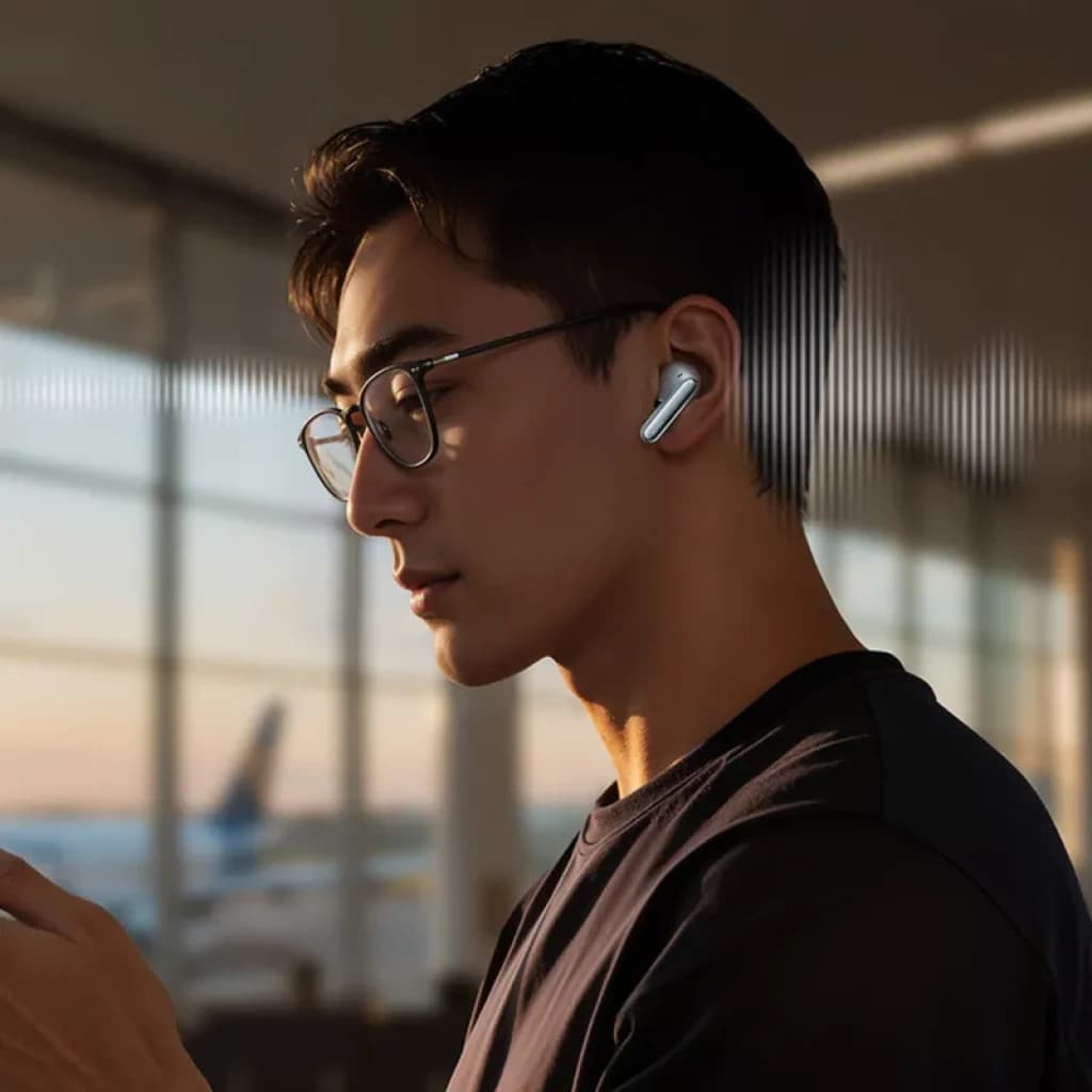 Xiaomi Redmi Buds 8 Pro ANC Azul en oído: auricular inalámbrico azul metalizado con varilla corta y ajuste intraaural, diseño elegante y moderno