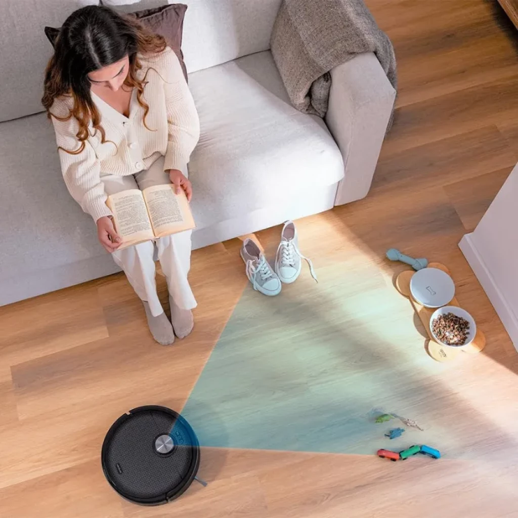 Cecotec Conga 15090 SpinArm com base de esvaziamento automático, depósito visível, escova lateral, saco de pó, esfregona x2 e controlo por aplicação - Item3