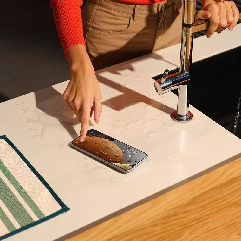 Xiaomi Redmi Note 15 Pro 5G 8GB/256GB Titanio con pantalla sin bordes y perforación central, módulo trasero con cuatro cámaras y acabado titanio mate - Ítem11