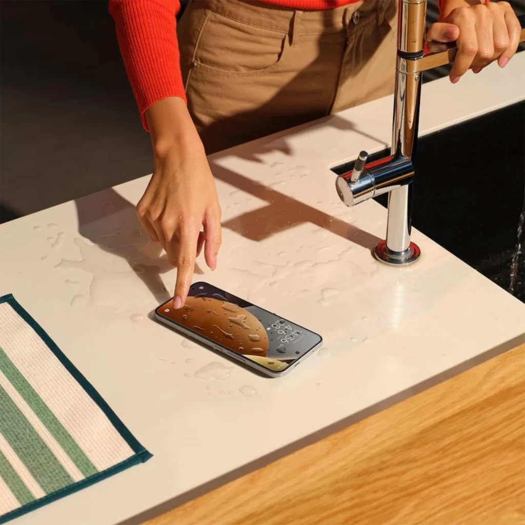 Xiaomi Redmi Note 15 Pro+ 12GB/512GB Negro con pantalla perforada 5G, marco fino y módulo triple de cámara trasera circular con flash integrado - Ítem9