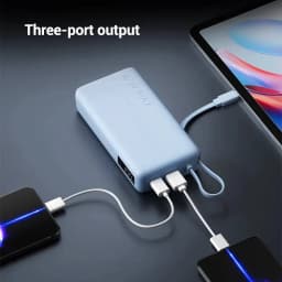 Xiaomi 67W Power Bank 20000 Beige con cable integrado; cuerpo compacto color crema, logo mi frontal, correa-cable superior y puerto lateral visible