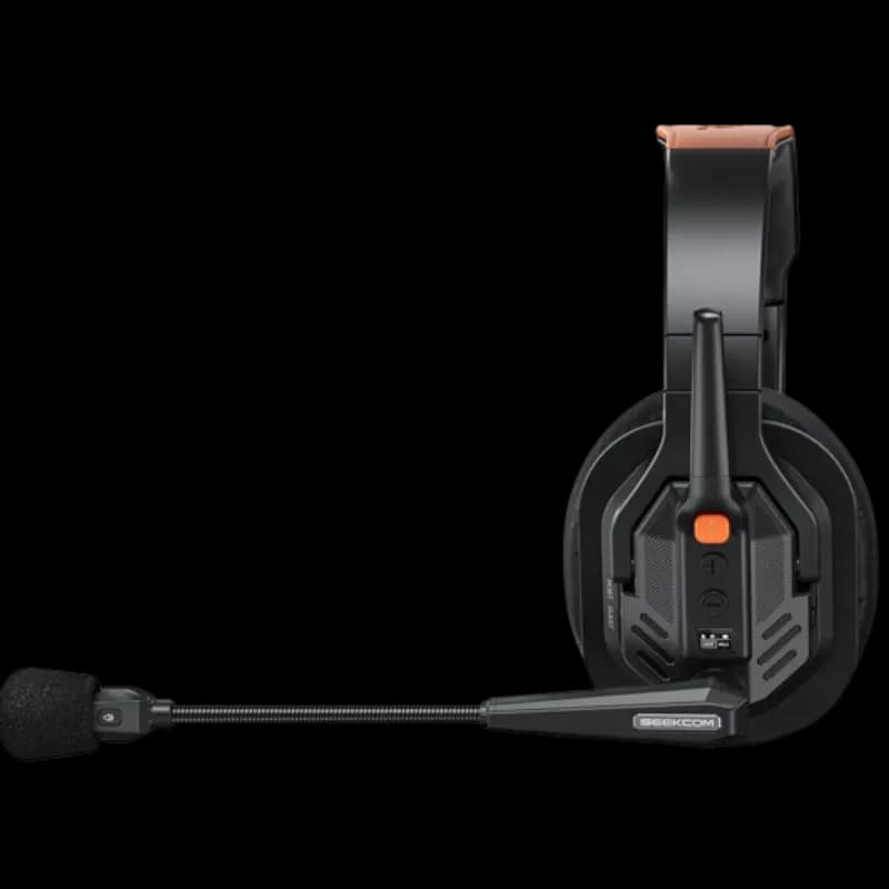 COMICA Seekcom S1 casque pro avec arceau noir, coussinets rembourrés, micro perche flexible avec bonnette et bouton orange, design robuste et moderne