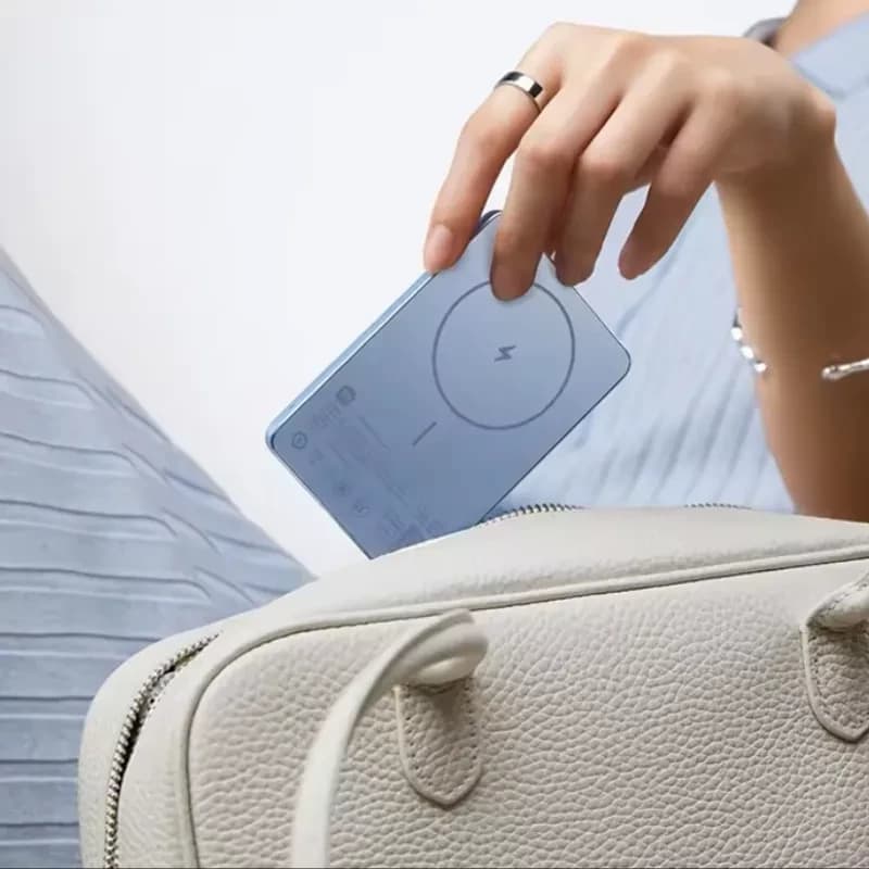 Xiaomi Ultra Slim Magnetic Power Bank 5000mAh 22,5W Preto, design fino, leve e magnético, cabe no bolso, ideal para uso diário e carregamento rápido