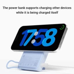Xiaomi Magnetic Power Bank 10000 33W Violeta con soporte integrado, carga magnética y passthrough, sostiene el smartphone en posición horizontal mientras
