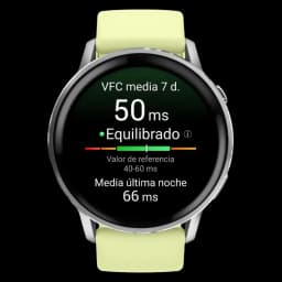 Relógio inteligente Garmin Venu 4 de 45 mm em prata com bracelete de silicone amarela, ecrã circular AMOLED preto com métricas VFC e bordas metálicas