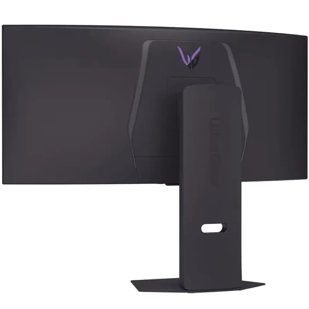 Parte trasera del monitor curvo LG UltraGear 34, carcasa negra mate, soporte robusto ajustable con canal de cables y logo iluminado en V morado