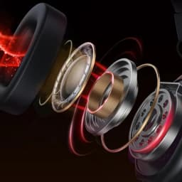 Éclaté du casque gaming QCY Heroad VN200 montrant transducteur 40 mm, bobine mobile et membranes, éclairage rouge, conçu pour son spatial 7.1 via USB-A
