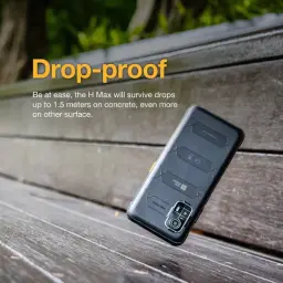 AGM H Max 128 Go résistant : boîtier robuste noir avec coins renforcés, caméra arrière multiple avec module proéminent, conçu pour résister à des chutes de 1,5 m